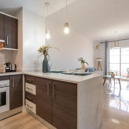 דירה Small Oasis Paradise